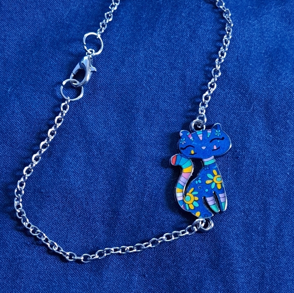 Colorful Cat Charm Bracelet - Picture 2 of 6